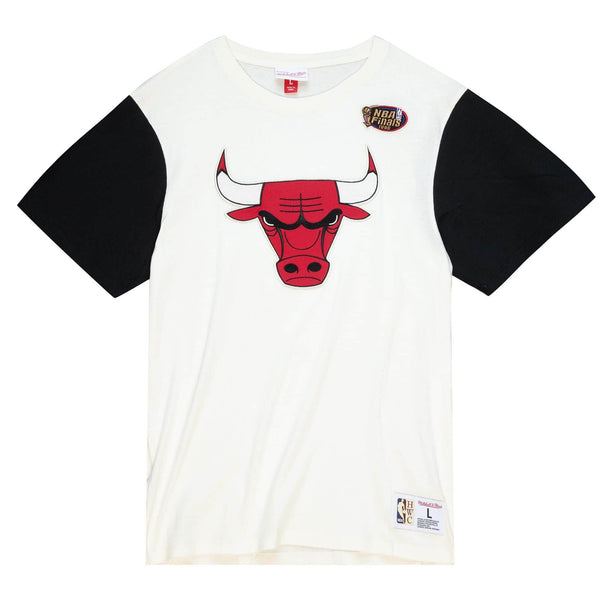 Playera Mitchell & Ness NBA Bulls Color Block Crema G